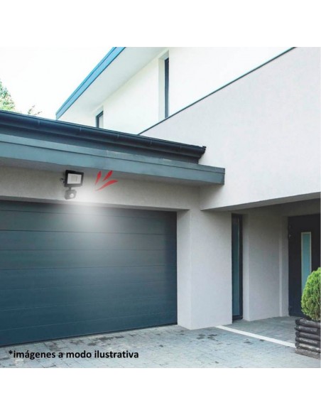 PROYECTOR LED C/ SENSOR 30W LUZ FRÍA EXTERIOR 220V