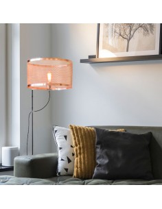 LAMPARA DE PIE PILAR NEGRO CON PANTALLA COBRE 2