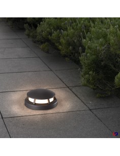 APLIQUE EXTERIOR LED EXITO PARA PISO COLOR NEGRO CANDIL. 2