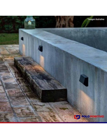 APLIQUE EXTERIOR LED RAMPA GRANDE 4W PLATA CANDIL