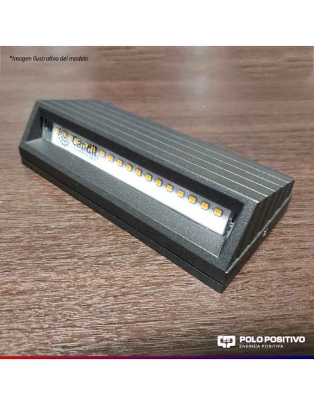 APLIQUE EXTERIOR LED RAMPA GRANDE 4W PLATA CANDIL