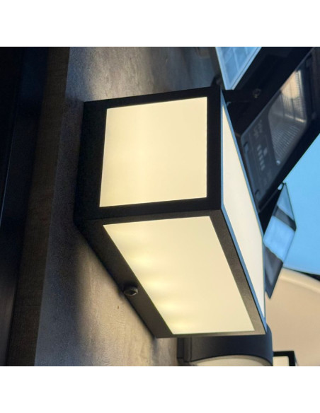 APLIQUE EXTERIOR MINIMAL LED 18W CALIDO NEGRO IP65
